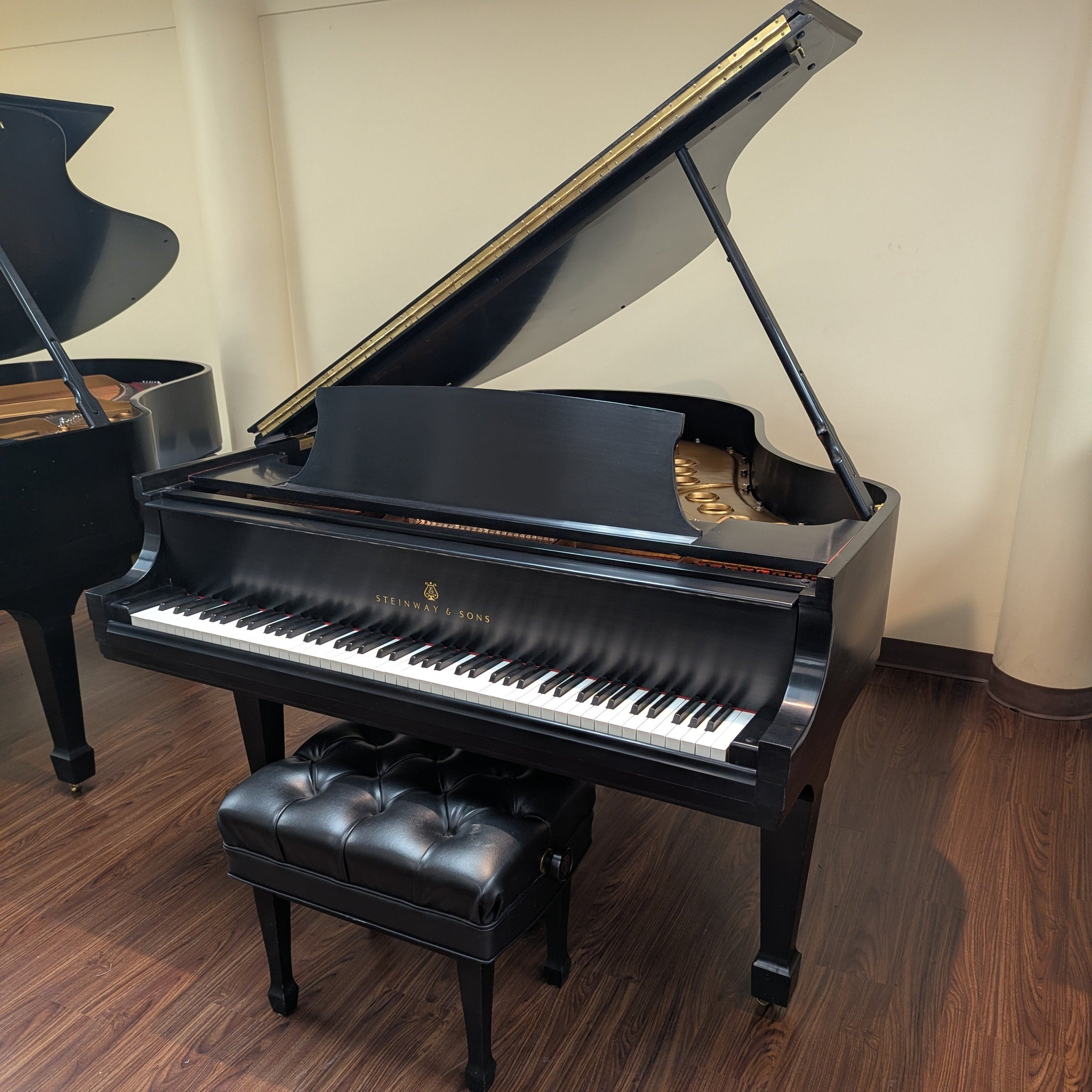 Steinway & Sons Model M (5'7")