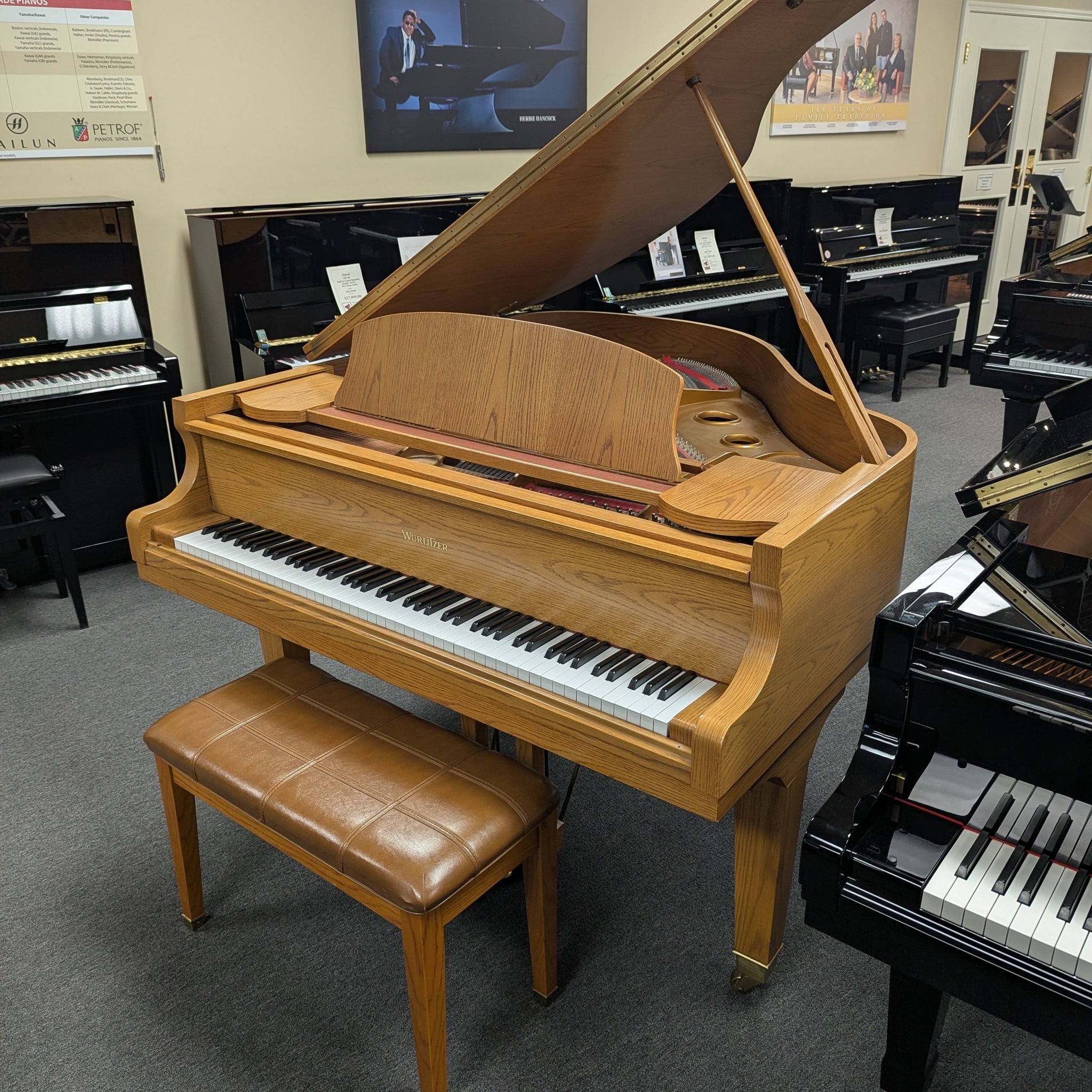 Wurlitzer C-153 (5'1'')