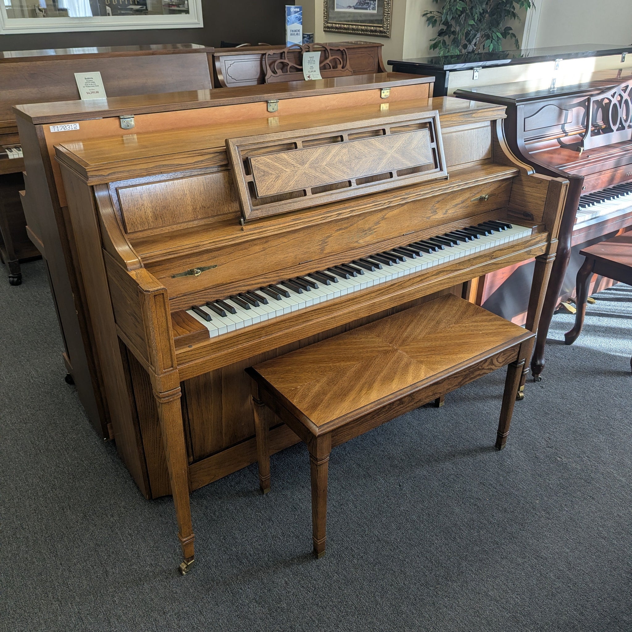 Yamaha M27 Console (43'')